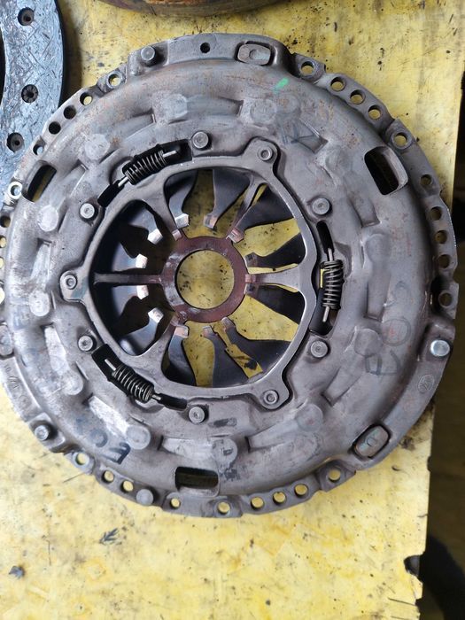 Sprzęgło kpl Vw Audi Seat Skoda 2.0 FSI BVY nr.600.0087.00