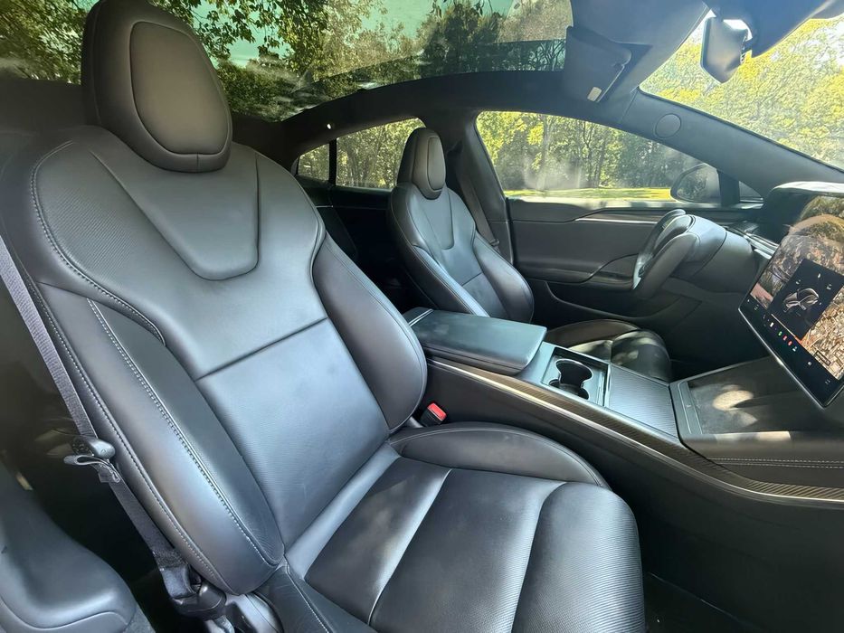 Tesla Model S      2021
