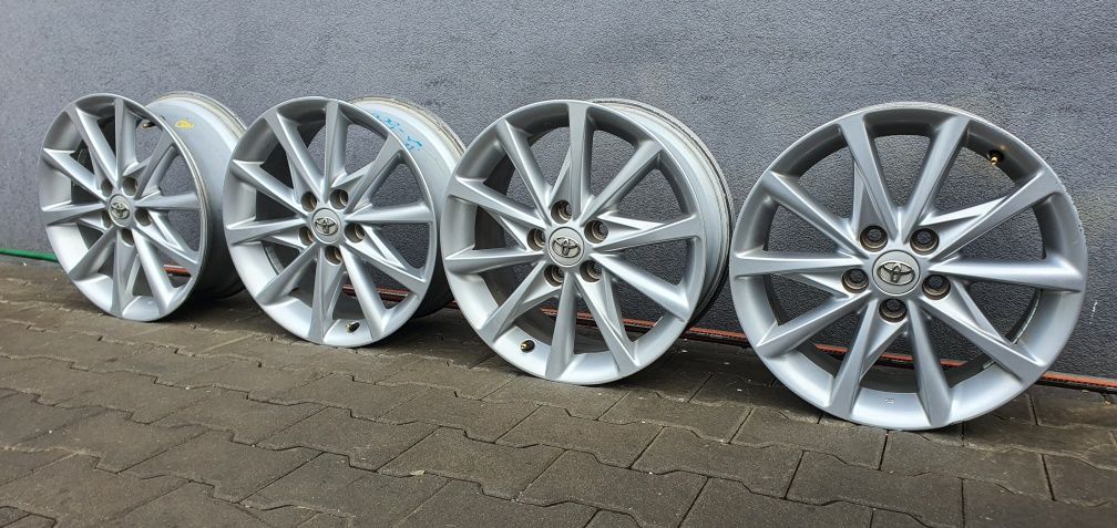 "17 5x114.3 Toyota Oryginał