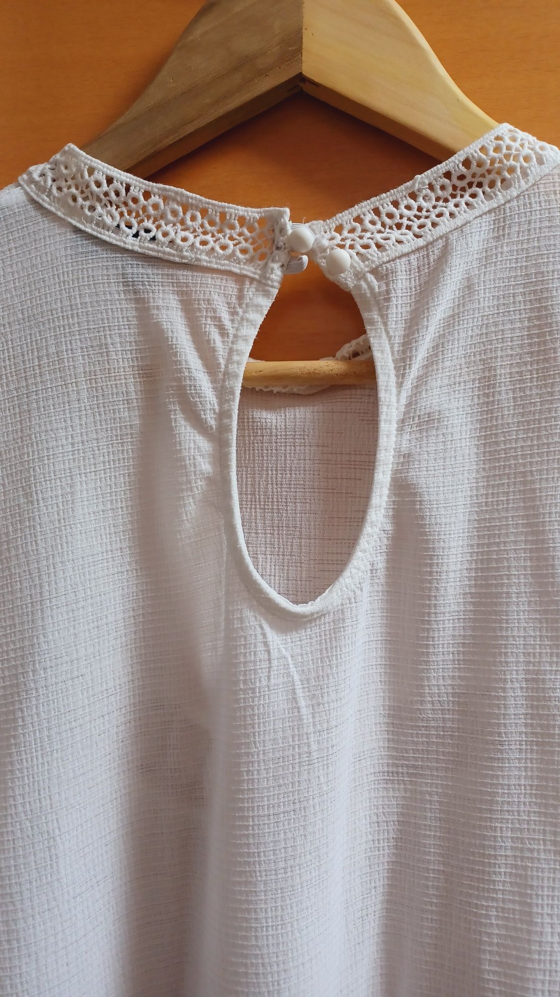 Blusa branca fluída