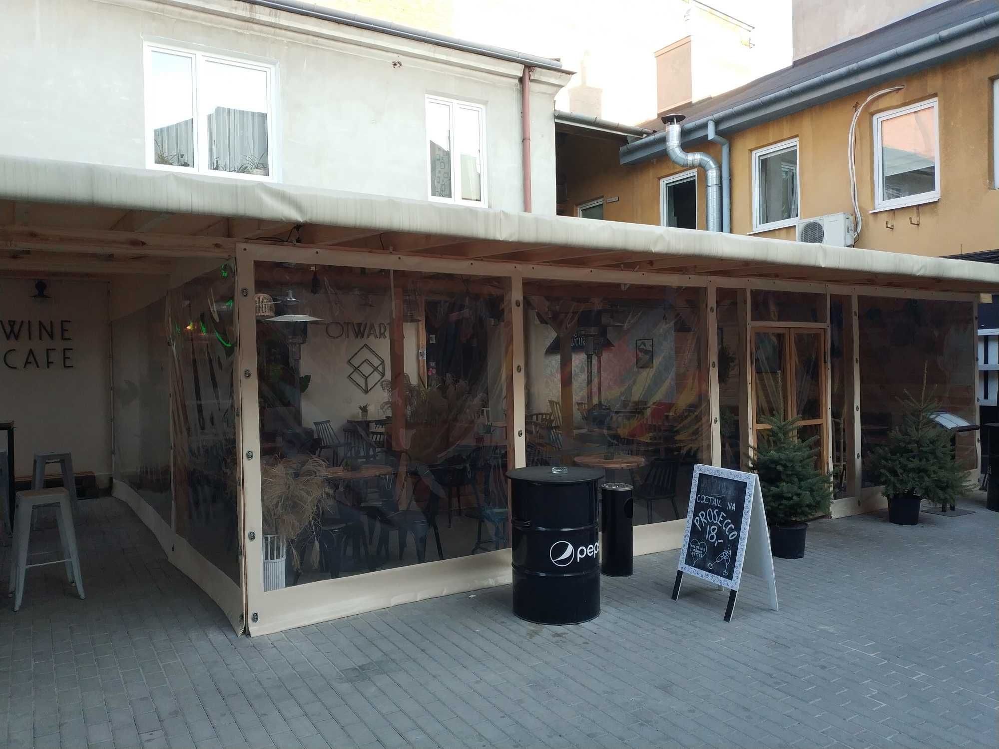 Altany całoroczne – plandeki ochronne dopasowane do konstrukcji