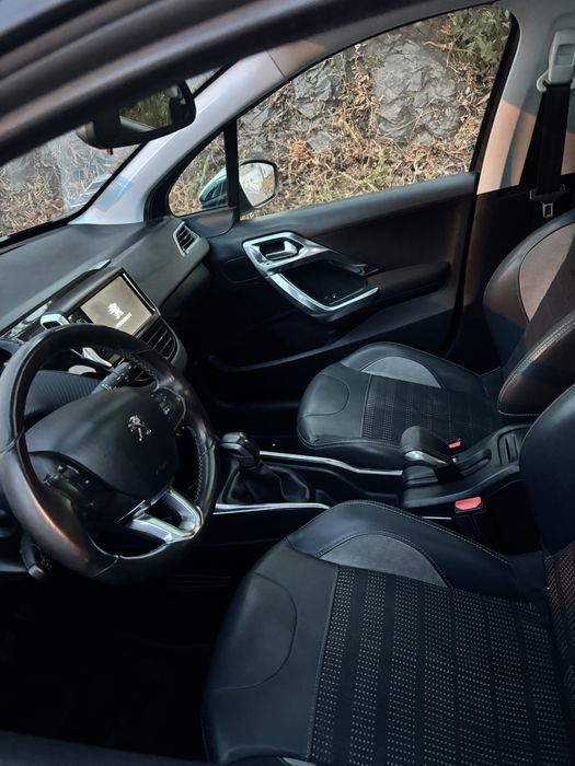 Peugeot 2008 - Gasoleo (desde 200 euros mês)