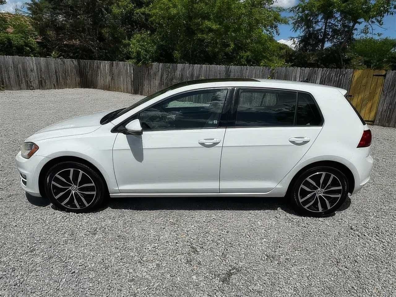 2015 Volkswagen Golf TSI SE