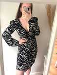 M 38 Laurella Zebra sukienka w oryginalny print kimono kopertowa
