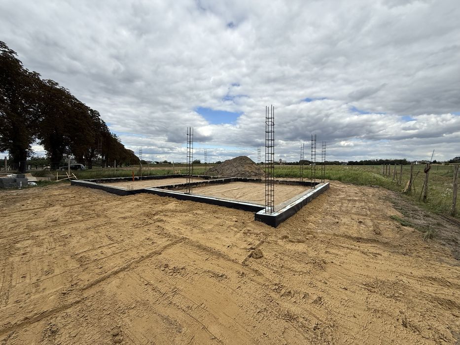 Usługi koparka 9t, minikoparka 2t prace ziemne, wiertnica, młot