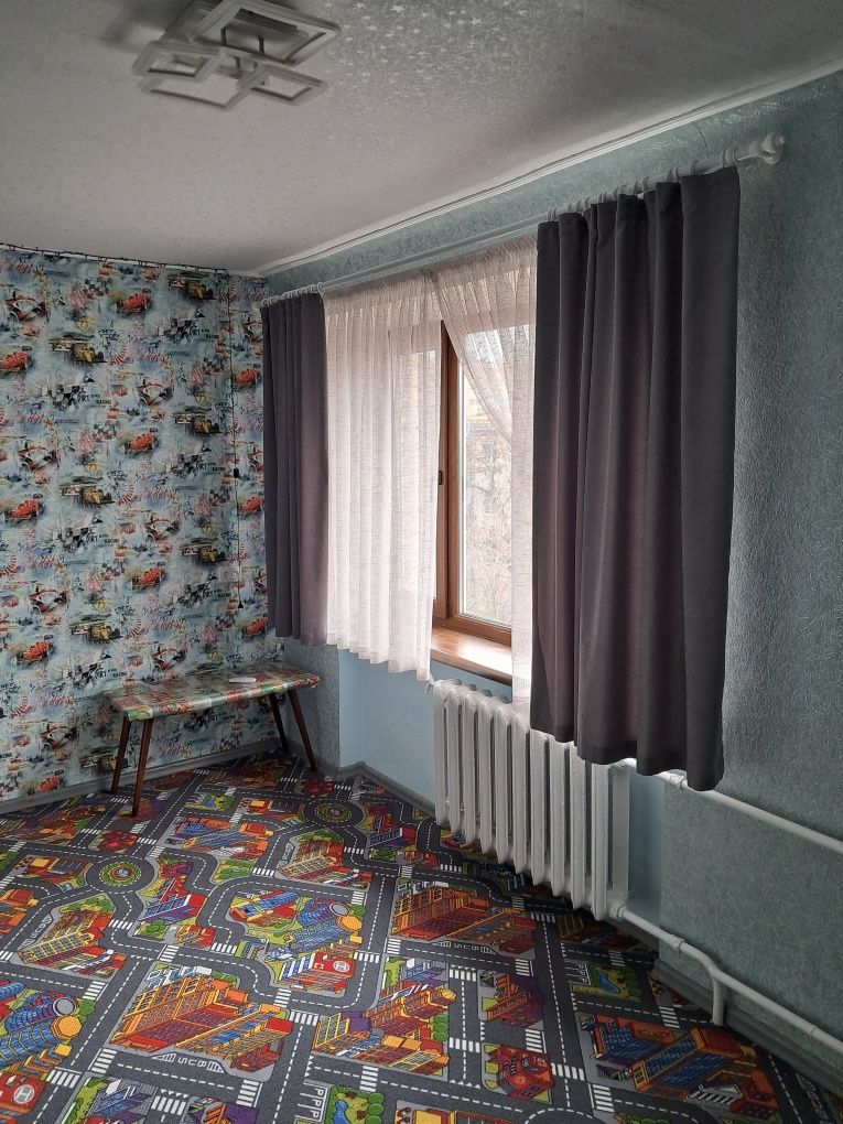 Продам трёх комнатную квартиру в Новомосковске.