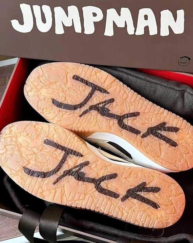 Travis Scott x Jordan Jordan x Travis Scott R.44