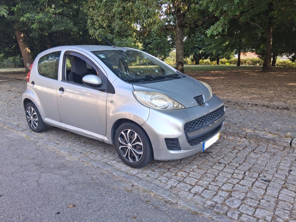 Peugeot 107 apenas105000km