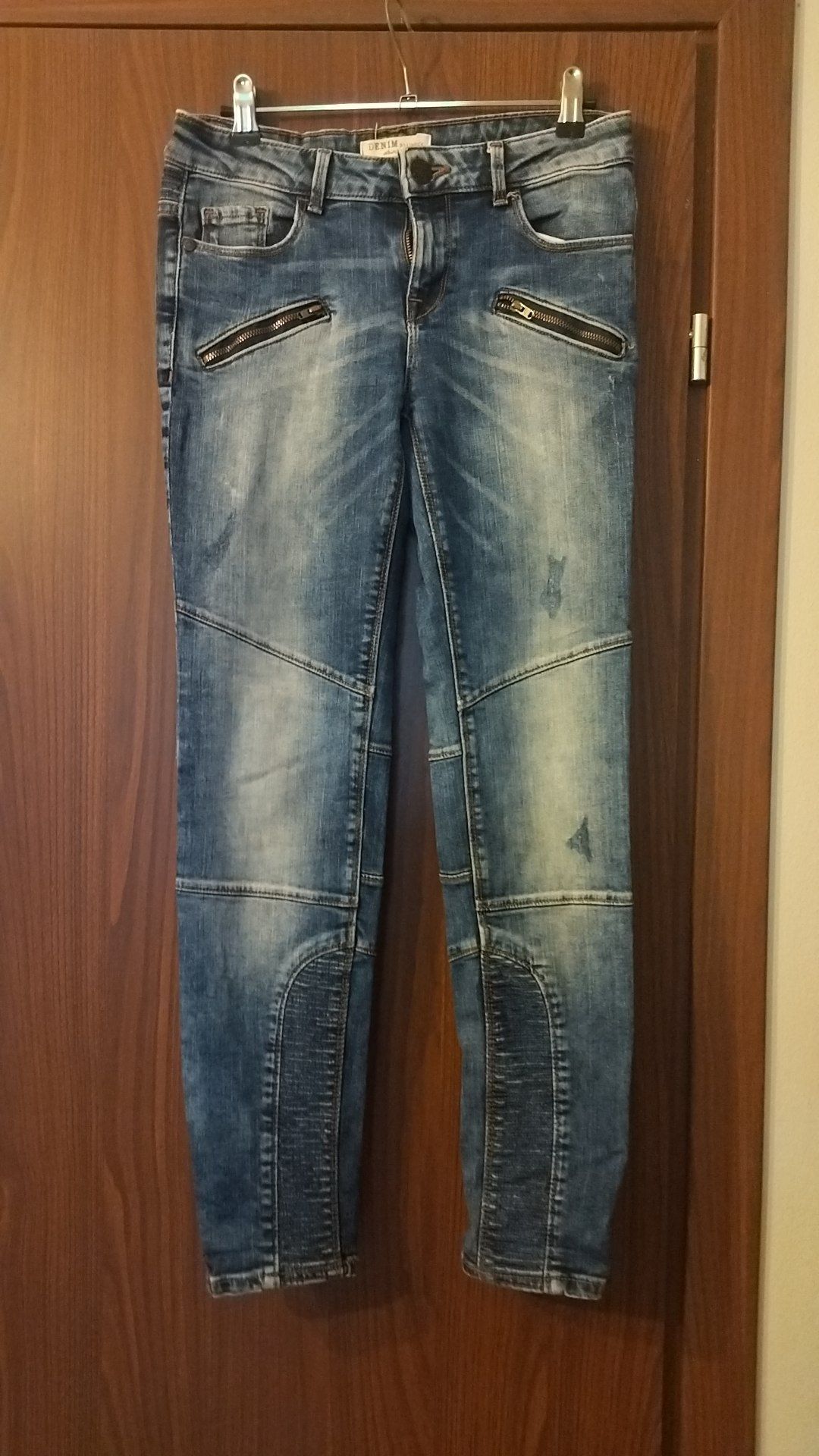 Sprzedam używane damskie spodnie jeansowe marki DENIM by lindex