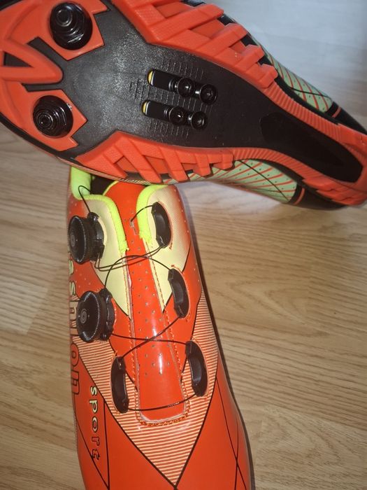 Sapatos de btt novos  número 45