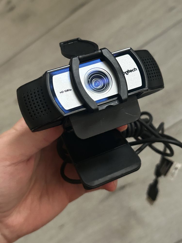 Веб-камера з більшим кутом огляду Logitech C930e зі шторкою