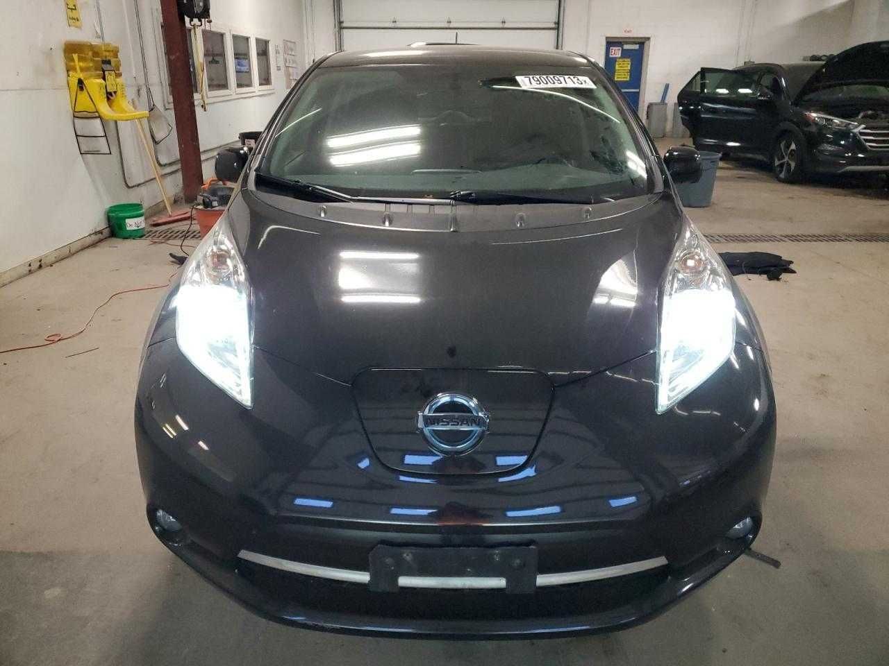 Nissan Leaf SL 2014