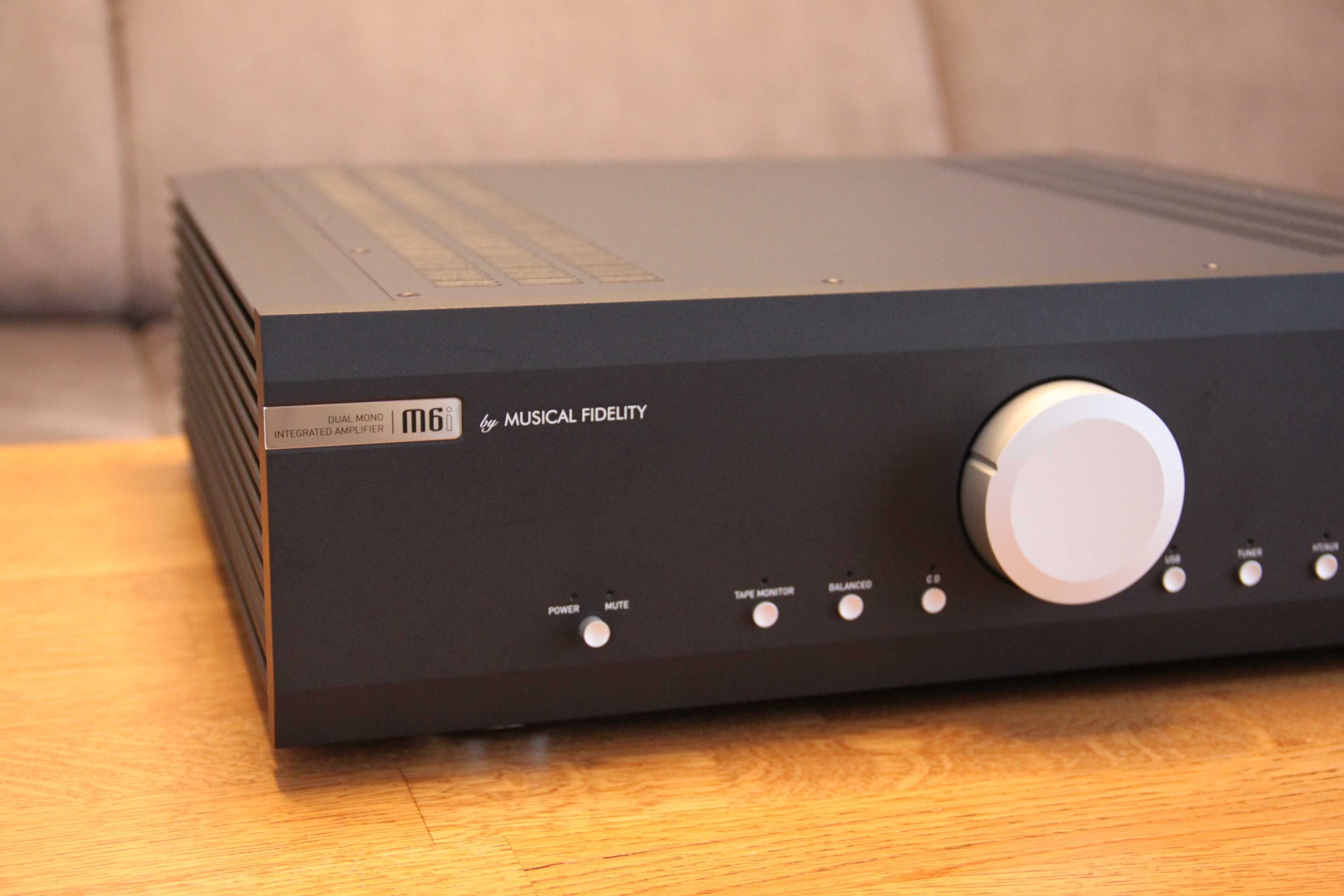 Musical Fidelity M6i komplet - Wzmacniacz stereo