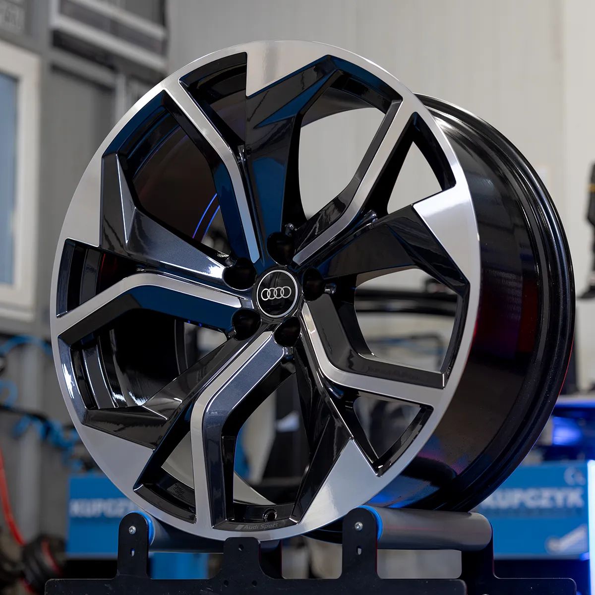 NOWE ORYGINALNE Felgi Audi 23" - RS6 RS7 Q7 SQ7 Q8 SQ8 RSQ8
