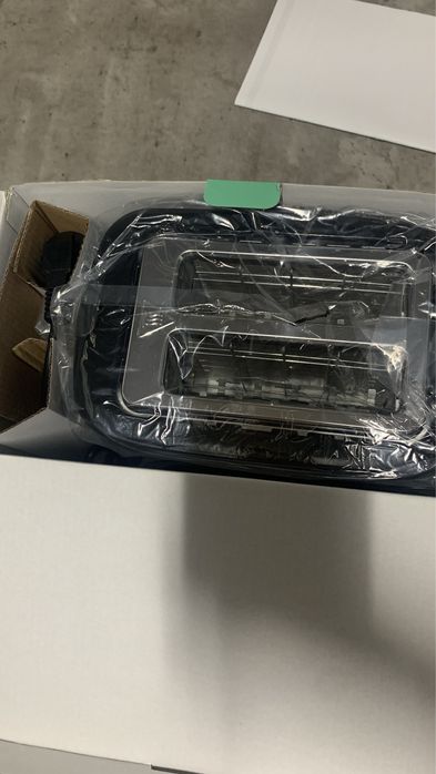 Torradeira completamente nova