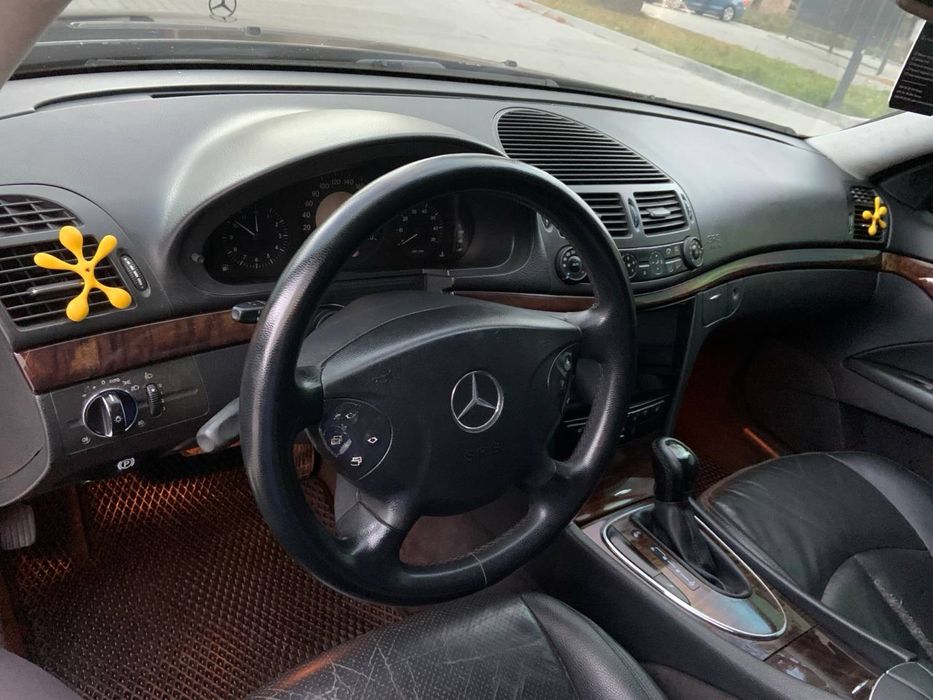 Продам Mercedes w211