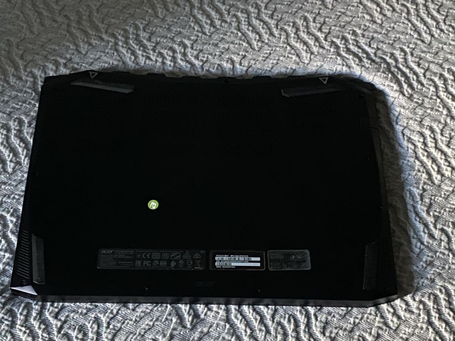 Portatil acer triton 300