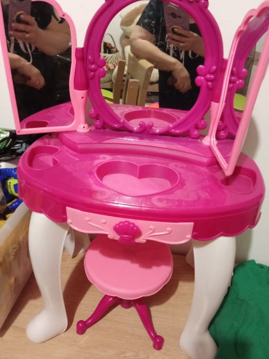 Toaletka dla dziewczynki