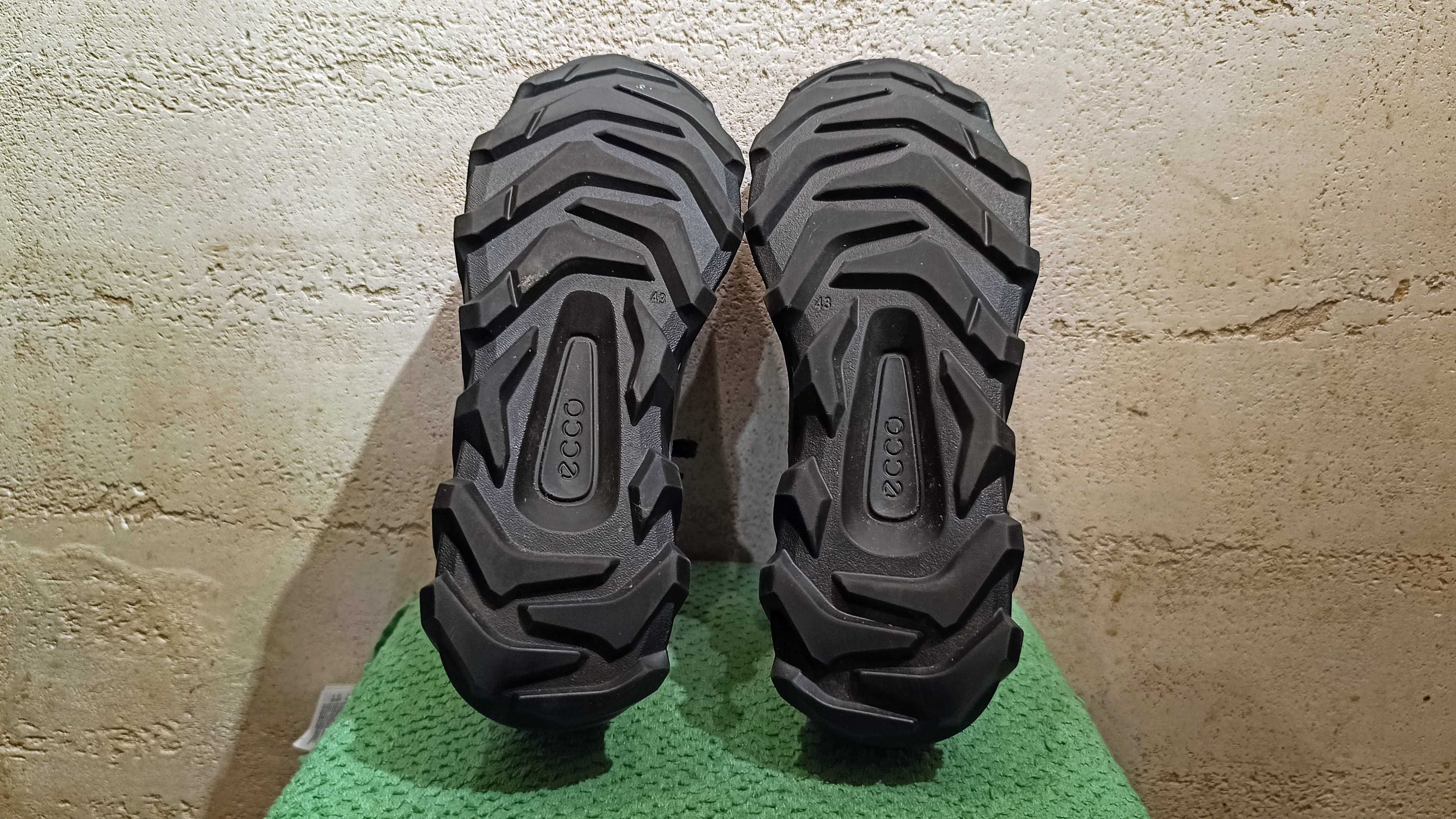 Męskie sneakersy ECCO MX r.43 skóra stan bardzo dobry