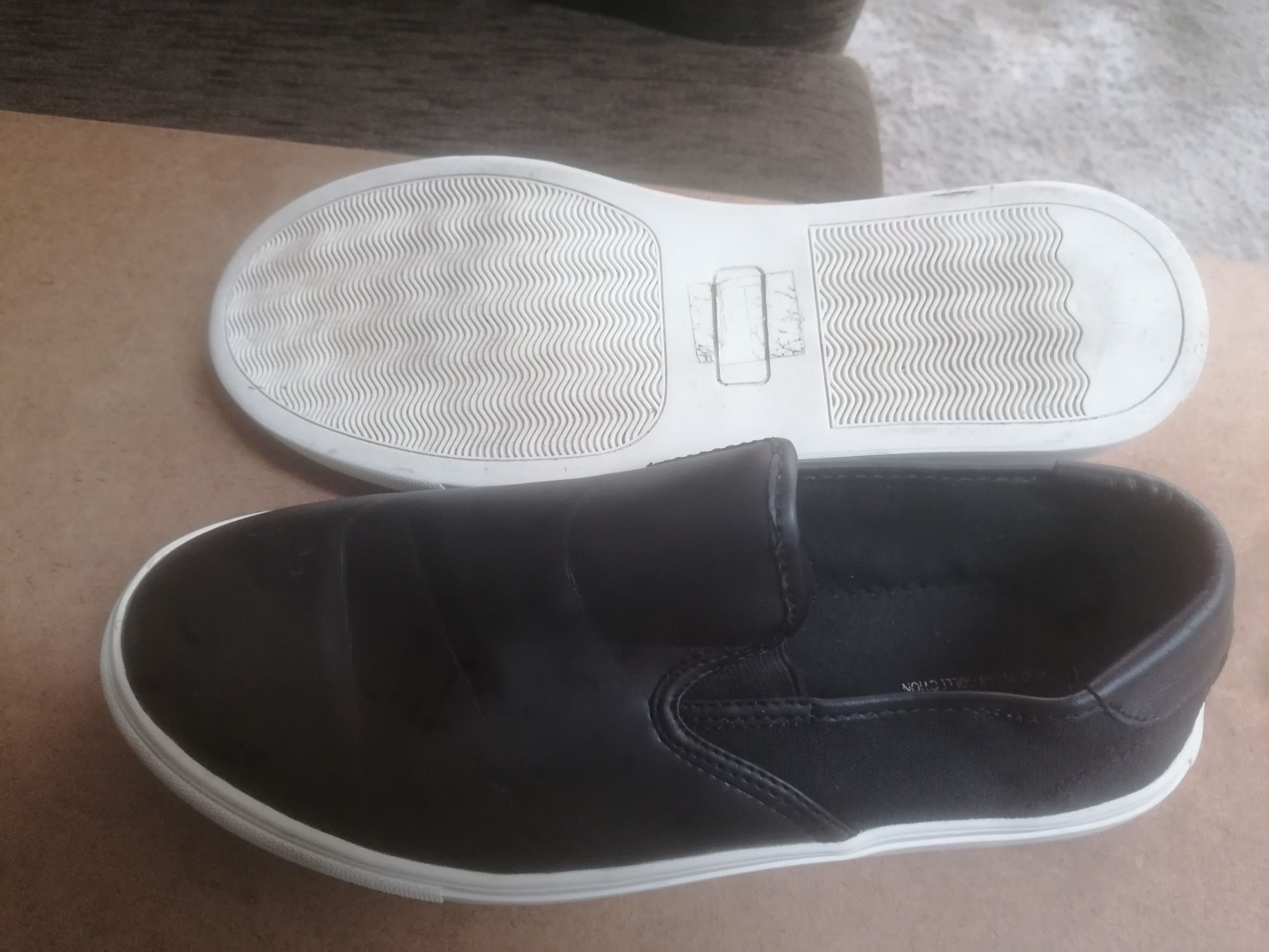 Tiffosi Slip-on Pele 43,5