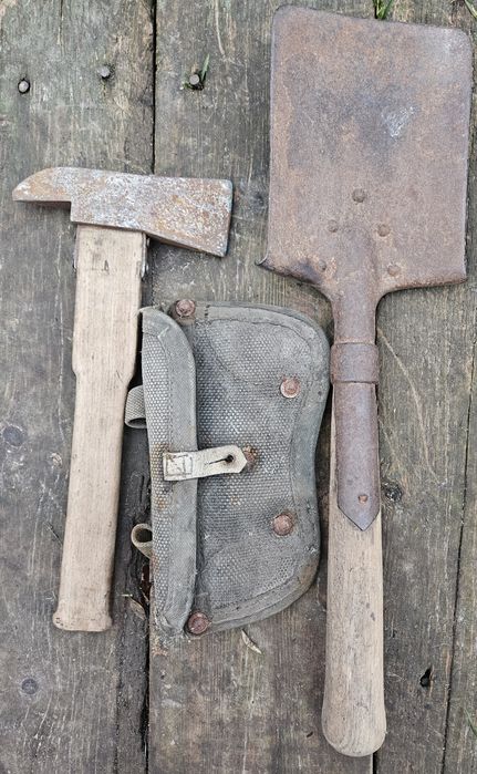 Саперная лопата+топорик.цена за все.