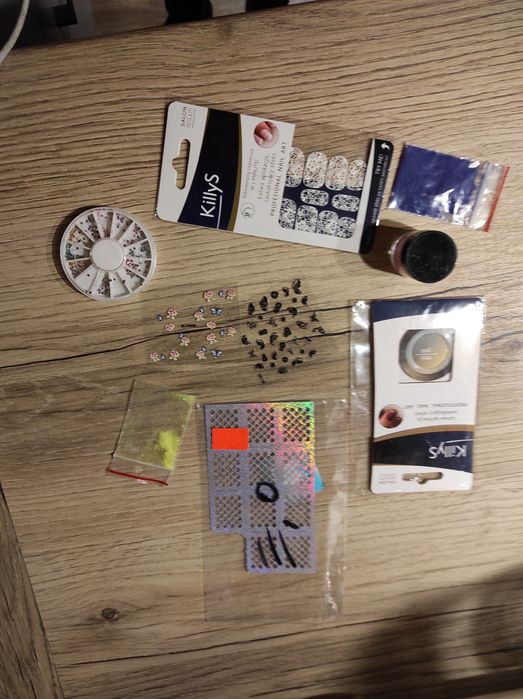 Akcesoria do stylizacji paznokci pyłki paznokcie sztuczne cekiny