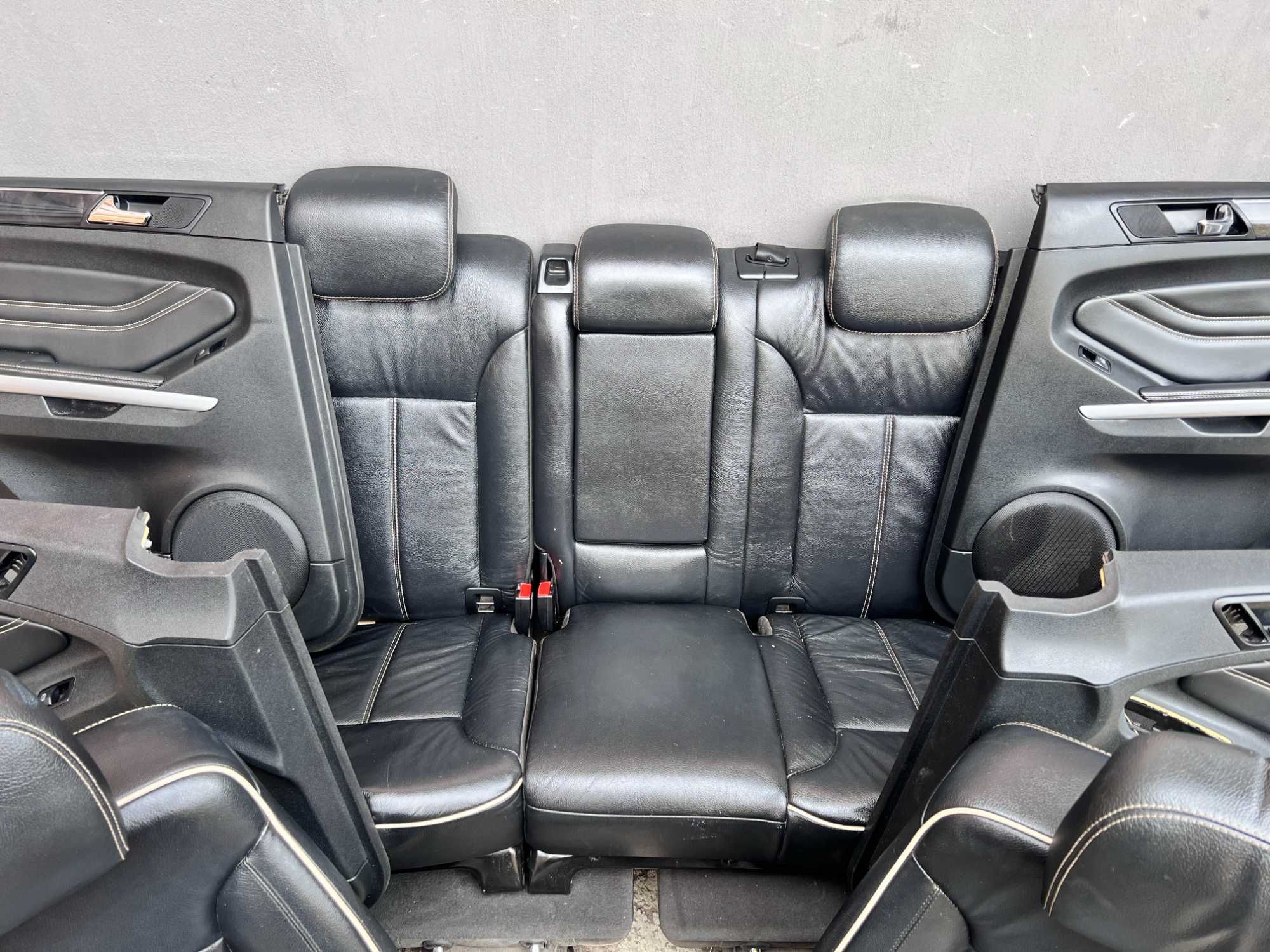 Салон Mercedes ML W164 передние сиденья индивидуал Designo