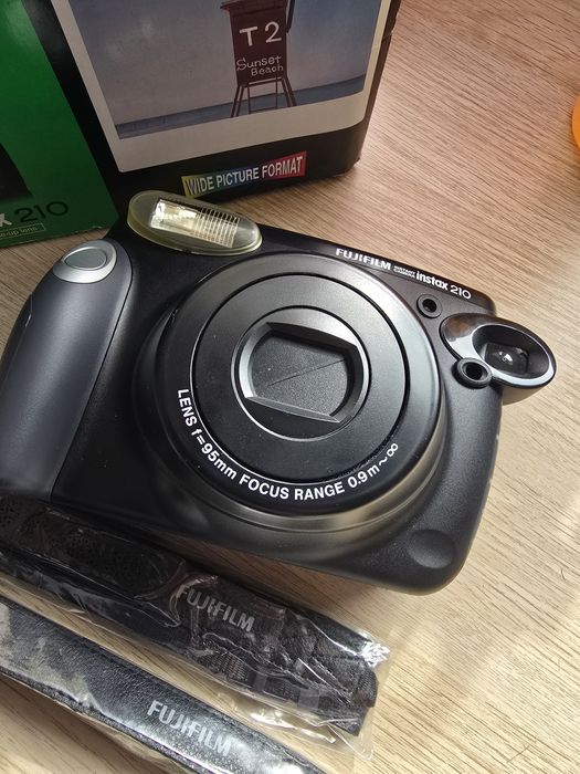 Fujifilm Instax 210 não liga