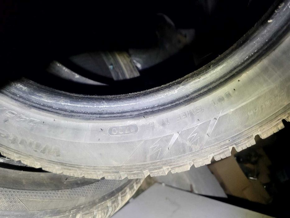 Hankook WInter I Pike RS2 245/45/18 2020r.  2x7mm 2x8mm