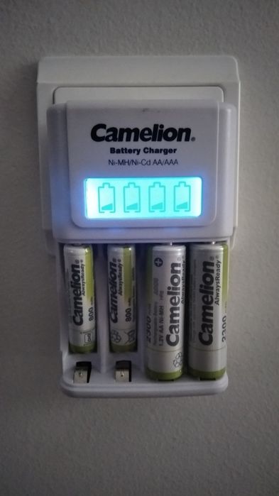 Carregador de pilhas