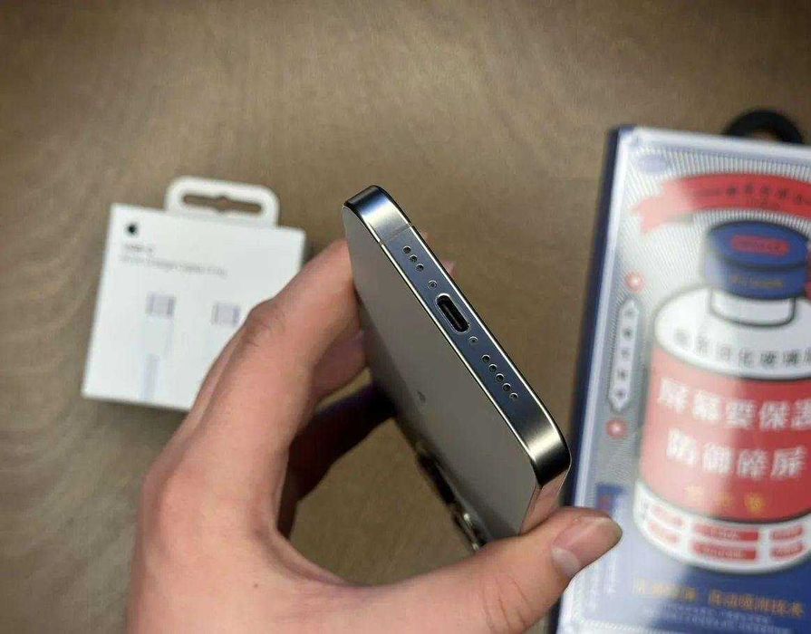 iPhone 15 Pro, 256 ГБ