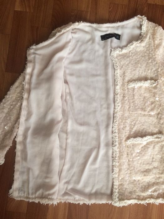 Красивый пиджак-кардиган в паетки Zara