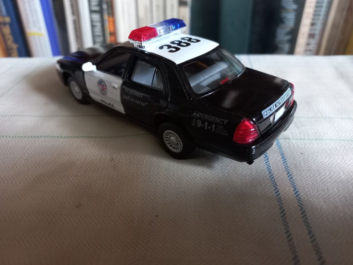 Ford Crown Victoria Police