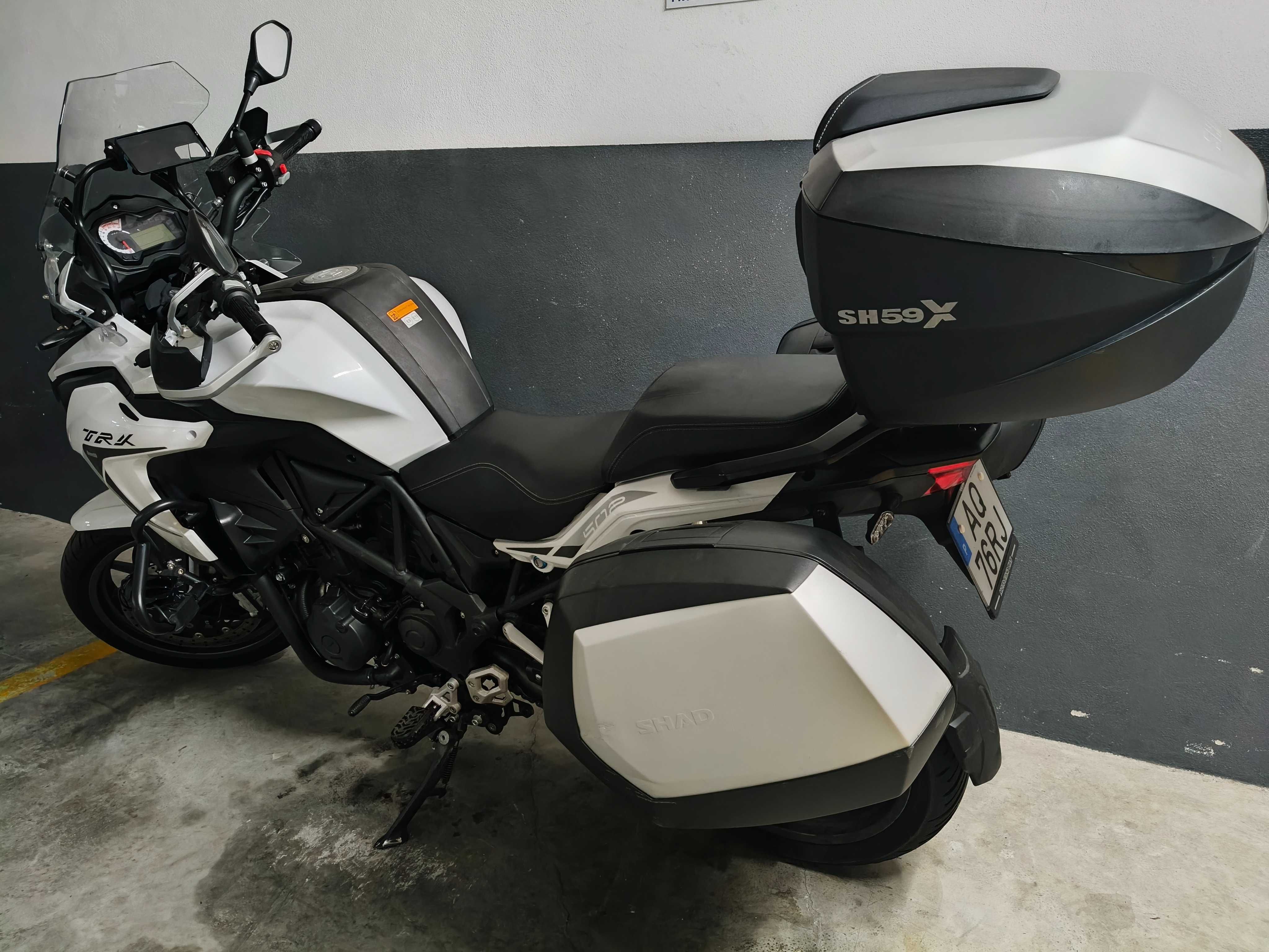 Benelli 502 TRK Impecável