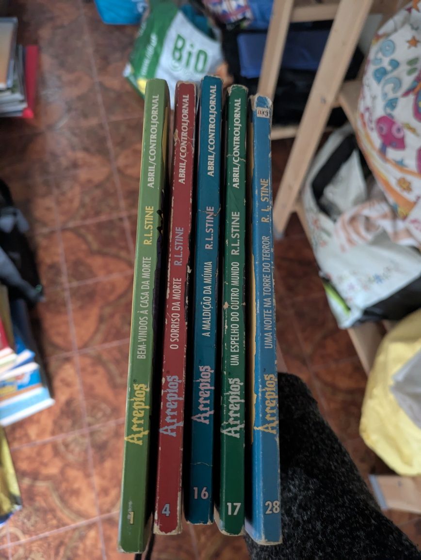 Livros colecção "Arrepios"