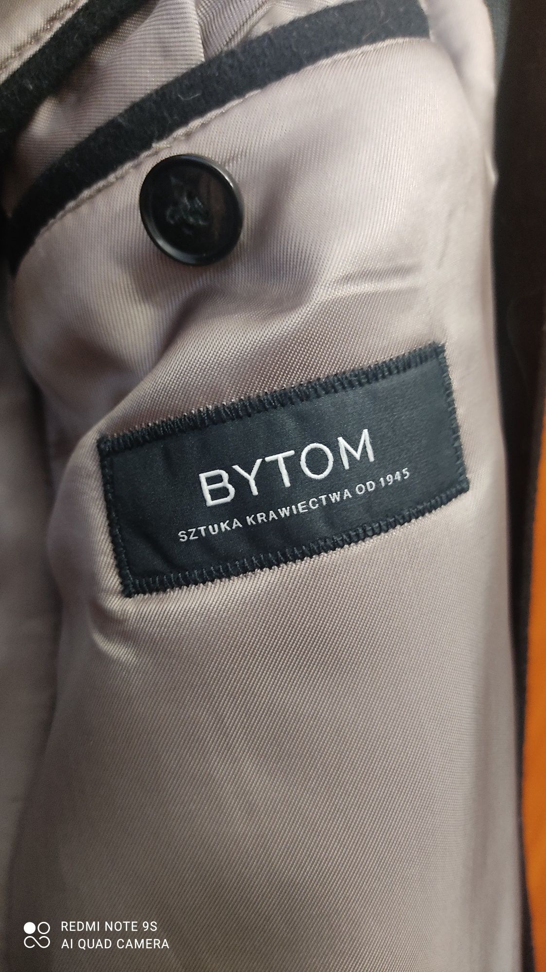 Płaszcz zimowy męski firmy BYTOM jak NOWY