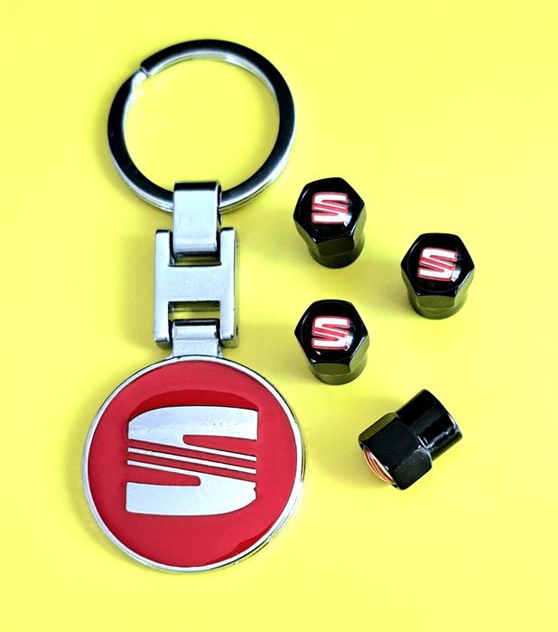 *NOWY* Breloczek SEAT + Nakrętki na wentyle czarne komplet tuning