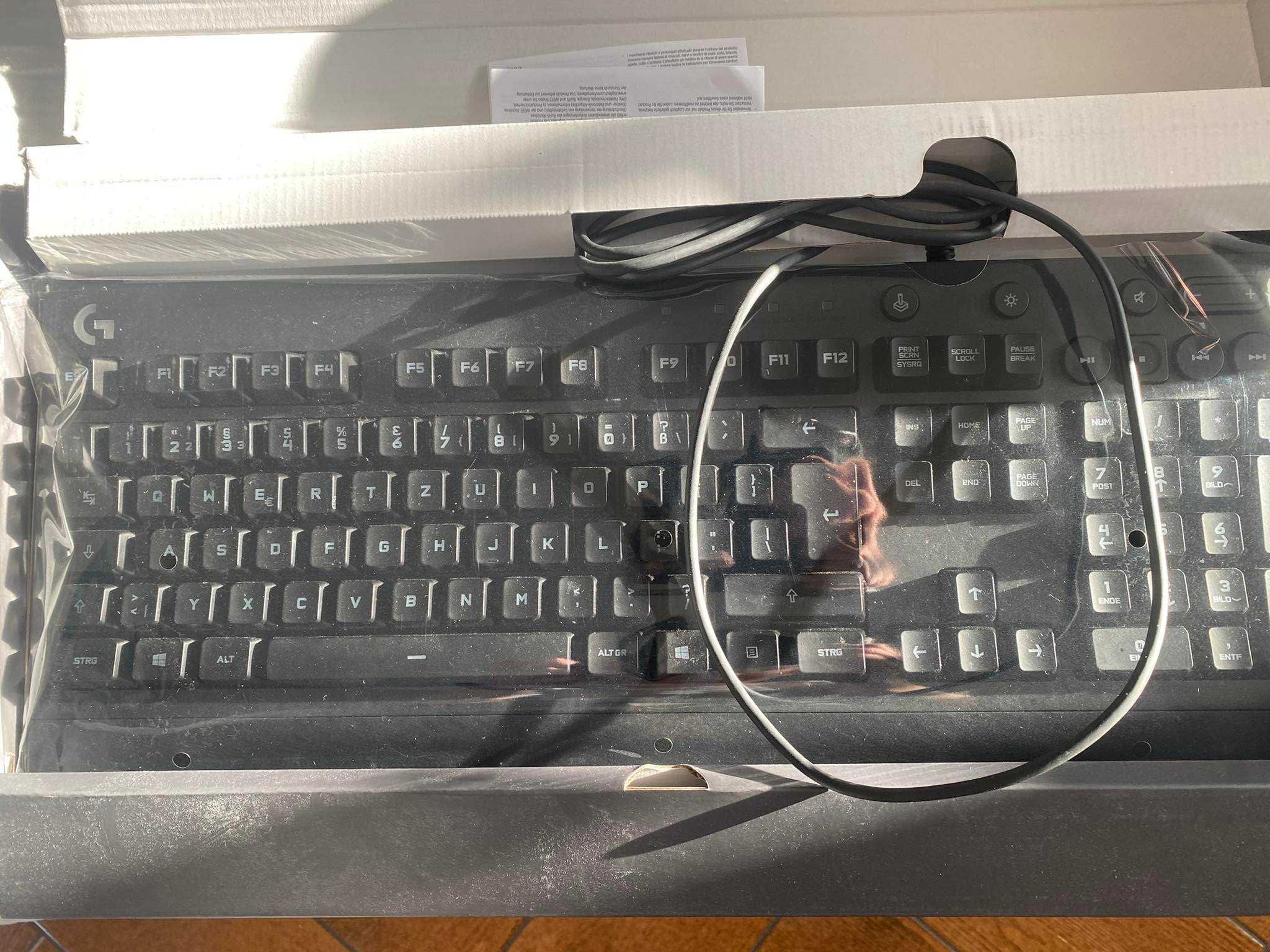 Klawiatura LOGITECH G213