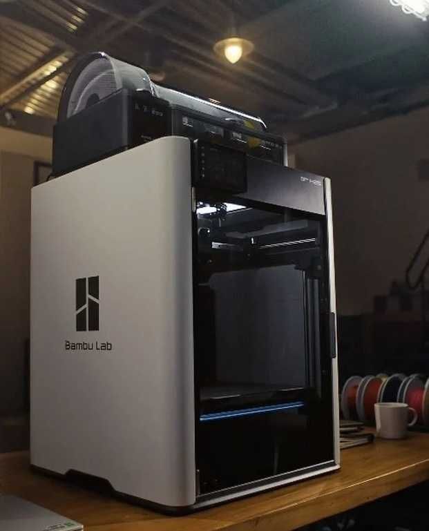 Новий 3D принтер Bambu lab H2S Combo з AMS