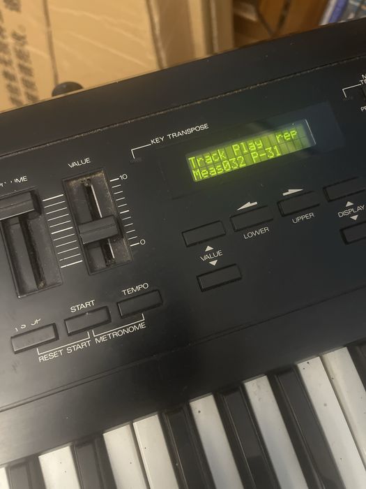 Синтезатор Roland E-15;Roland E-16;Roland EM-25;Roland D-10