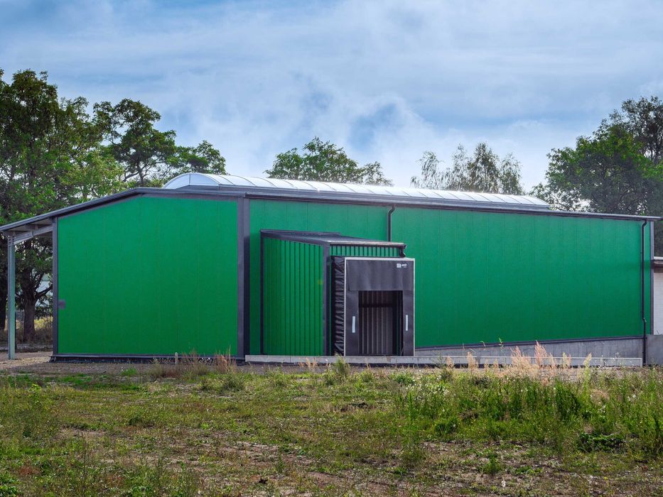 Hala Ocieplana 17x25x5m Magazynowa Zadaszenie PIR Stalowa 425m2