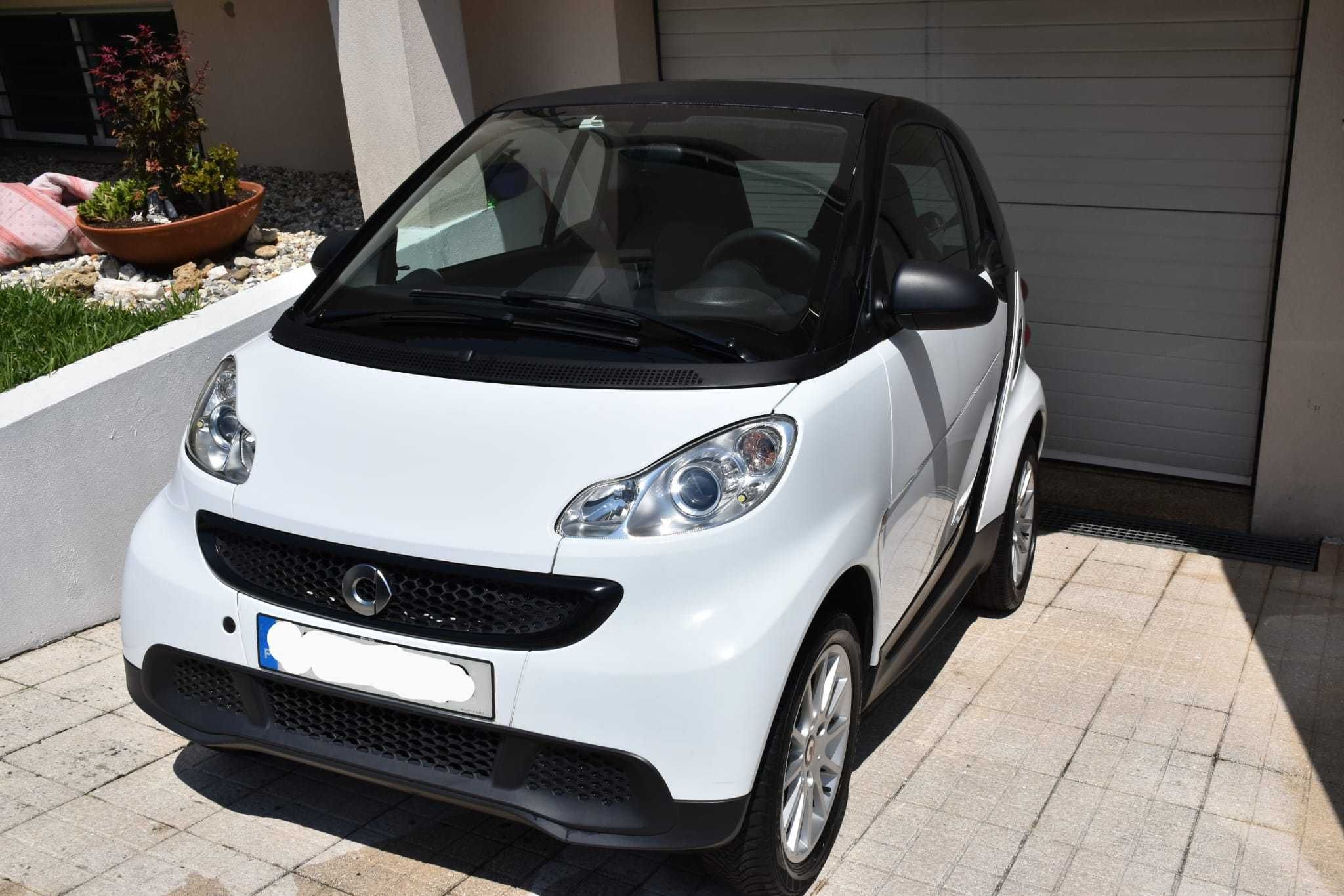 Smart Fortwo Cdi 2012 com 83000 km
