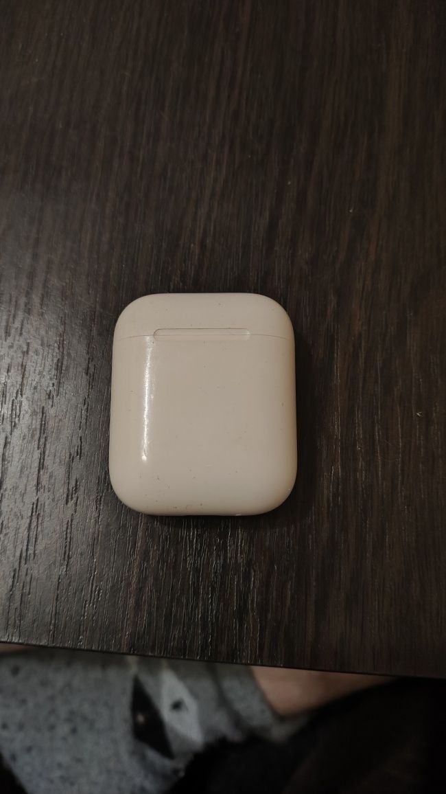 AirPods (1-го покоління)