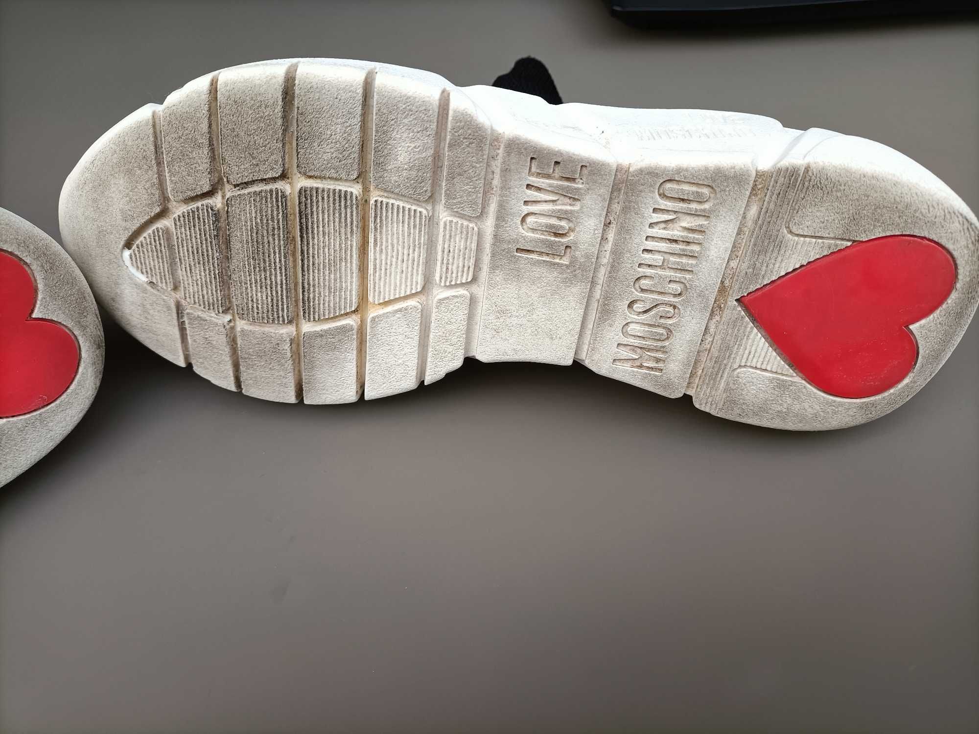 Buty sportowe damskie Love Moschino