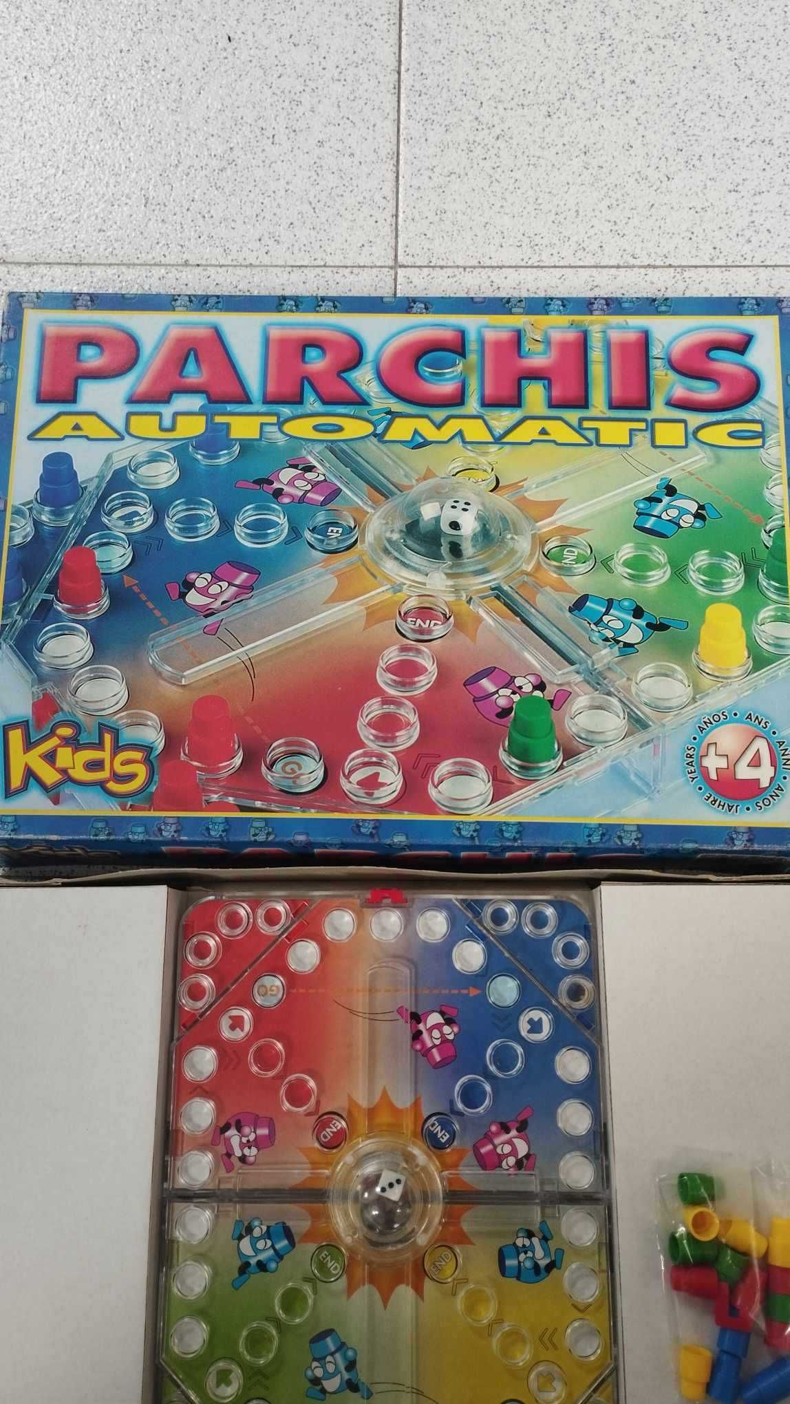 Jogo de Tabuleiro Parchisi (LUDO)