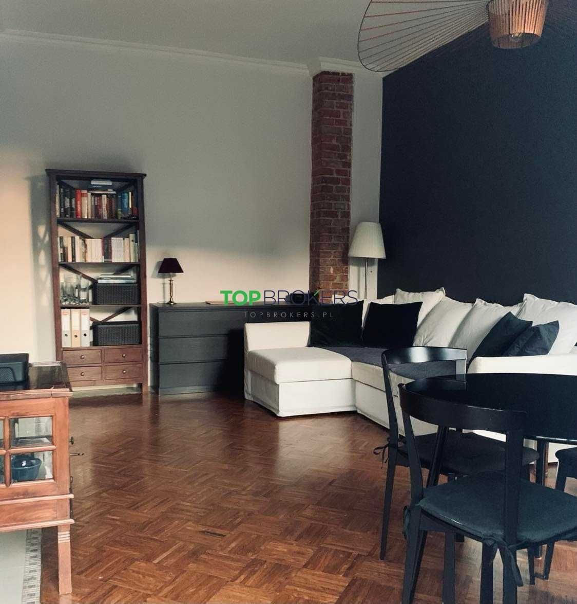 Eleganckie studio z balkonem w kamienicy, ul. Tamka