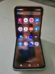 Samsung Z Flip 4 uszkodzony na częsci