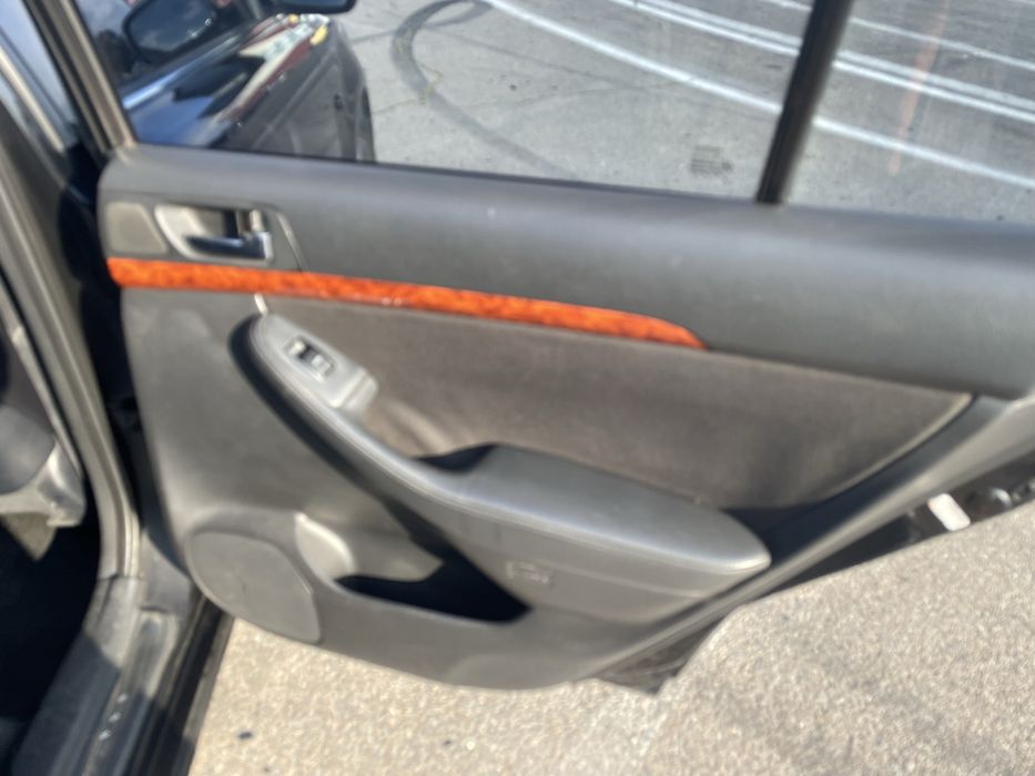 Продам Toyota Avensis