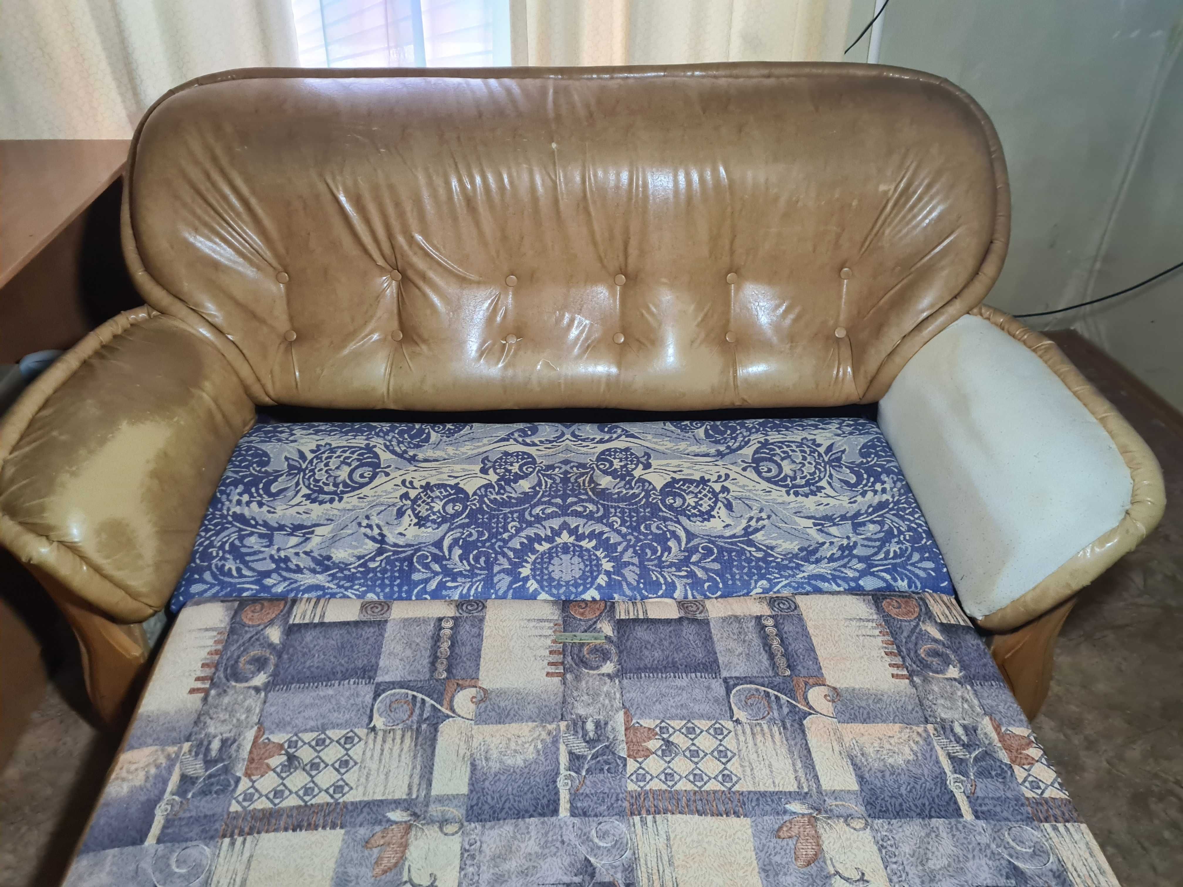 Продам б/в диван, розкладний, розмір 175х97х95 см.