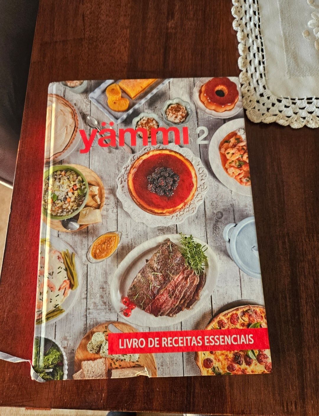 Livro Yammi 2 (como novo)

O livro não tem nada rasgado, nem riscado n